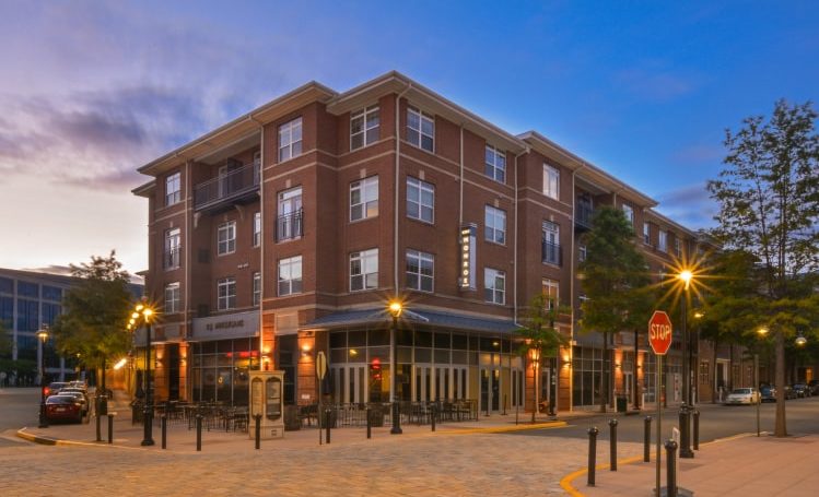 Restaurants and retail at The Point at Monroe Place